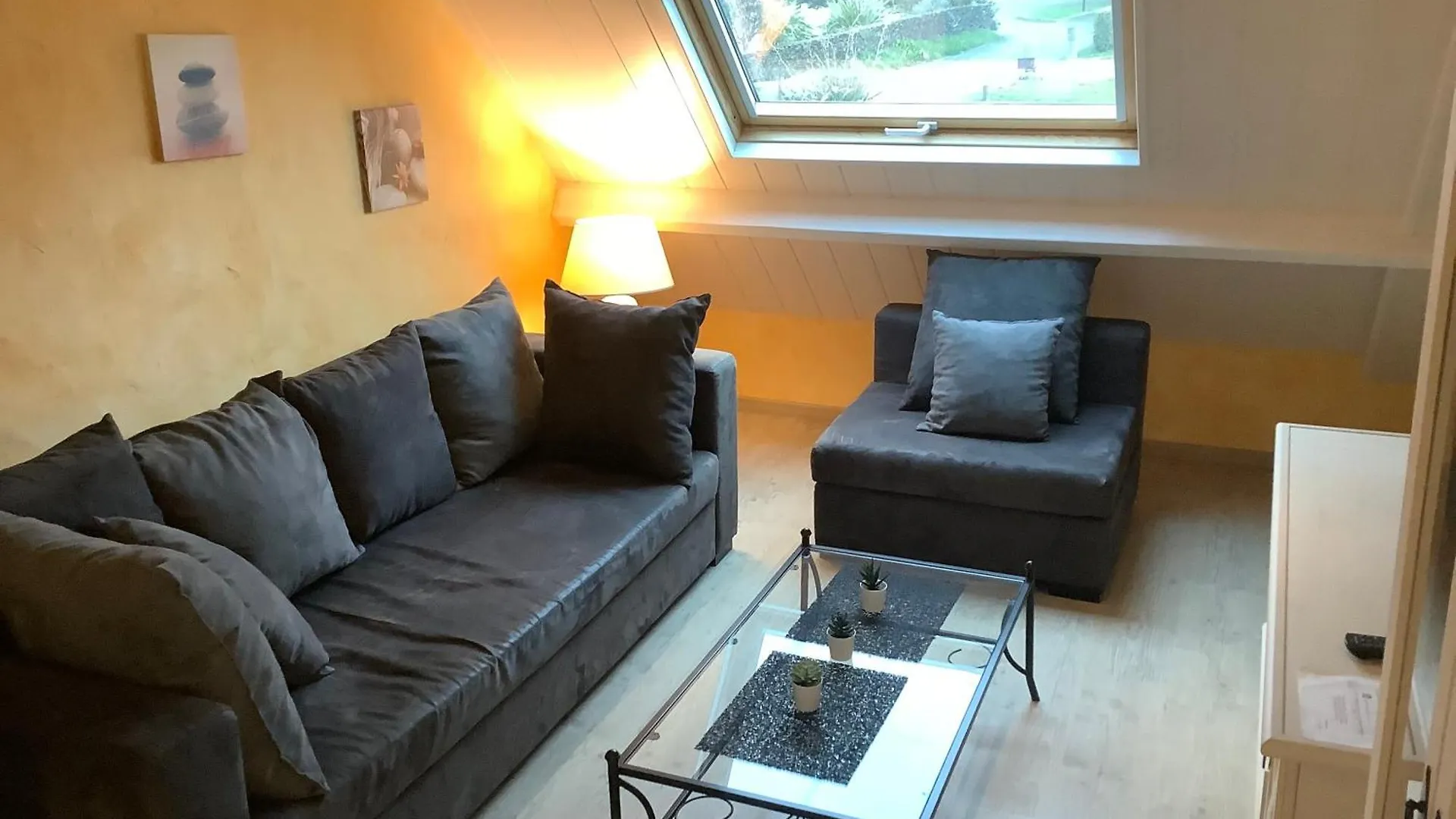 Apartment Appartement Independant A 500 Metres De La Mer Saint-Gildas-de-Rhuys